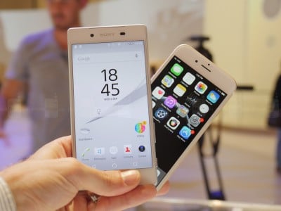 Sony Xperia Z5 vs iPhone 6 comparatie