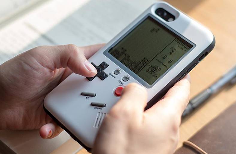 carcasa Game Boy iphone