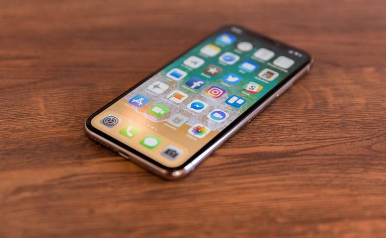 iPhone X Apple Vorbeste Vanzari Slabe