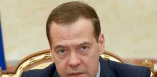 Dmitry Medvedev Armata Rusa va Lovi Centrele de Comanda ale Ucrainei