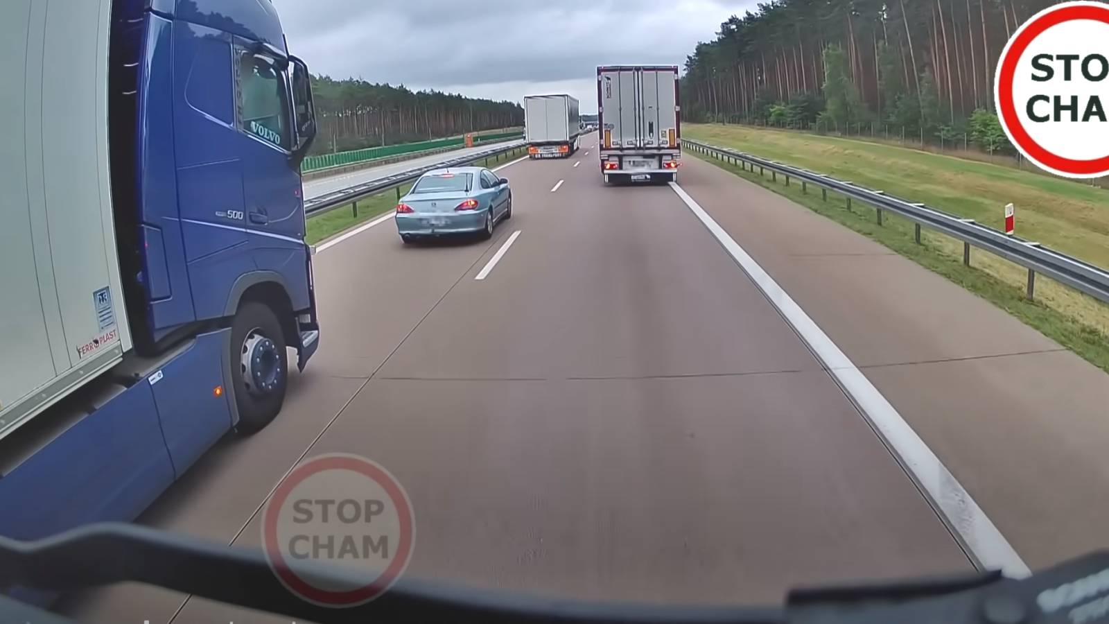 (VIDEO) Lectia Periculoasa data Sofer Autostrada Polonia Soferii TIR