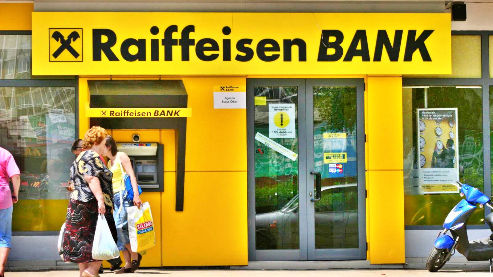 ATENTIONAREA Clientii Raiffeisen Bank Toata Romania Astazi