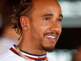 Formula 1 Lewis Hamilton DEBUSOLAT Anuntul TRANSANT Masina Mercedes