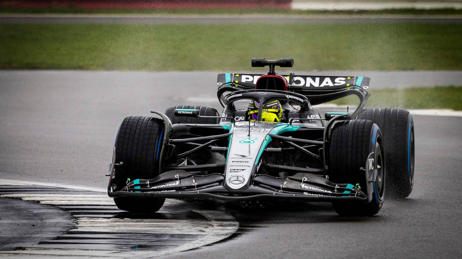 Formula 1 Probleme Mercedes Declaratia Lewis Hamilton Creeaza Controverse