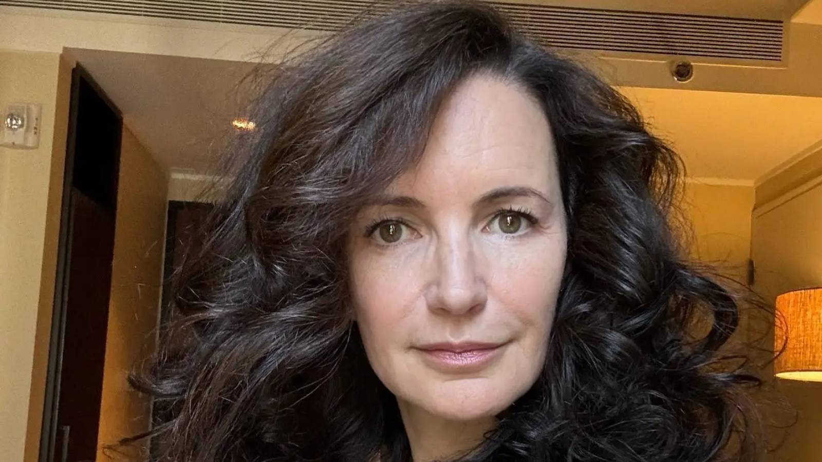 Kristin Davis, the actress from the Sex and the City series, has a  completely different look without cosmetic surgery iDevice.ro