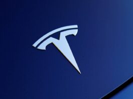 Tesla Mod Paradoxal Polueaza Mai mult Anul Trecut, Simuland Salveaza Planeta