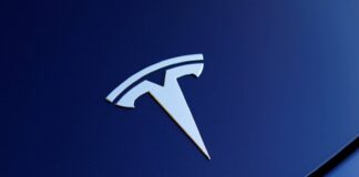 Tesla Mod Paradoxal Polueaza Mai mult Anul Trecut, Simuland Salveaza Planeta