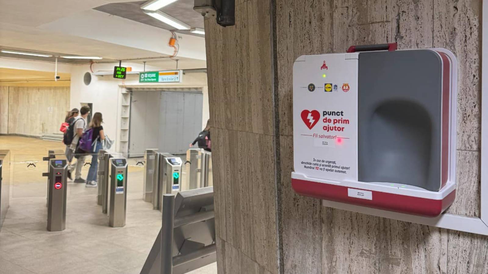 DSU Romania Anunta Instalarea Defibrilatoare Statiile Metrou Bucuresti